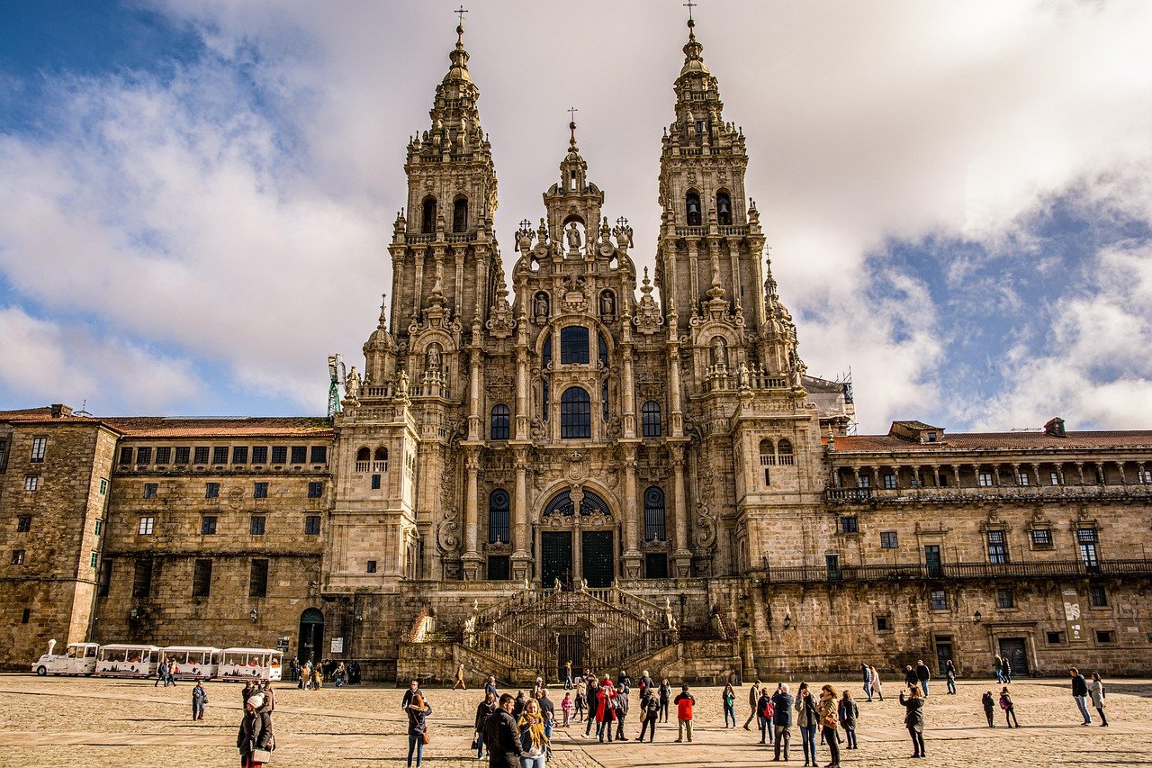 El Camino de Santiago - Hiking Tour Spain