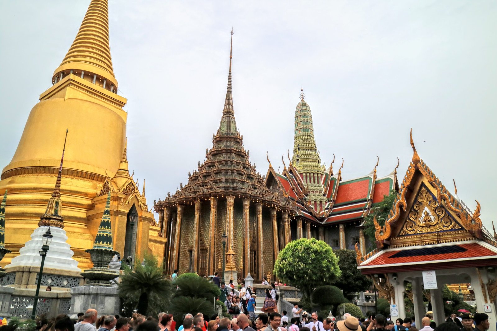 Bangkok Temples - Thailand Family Adventure