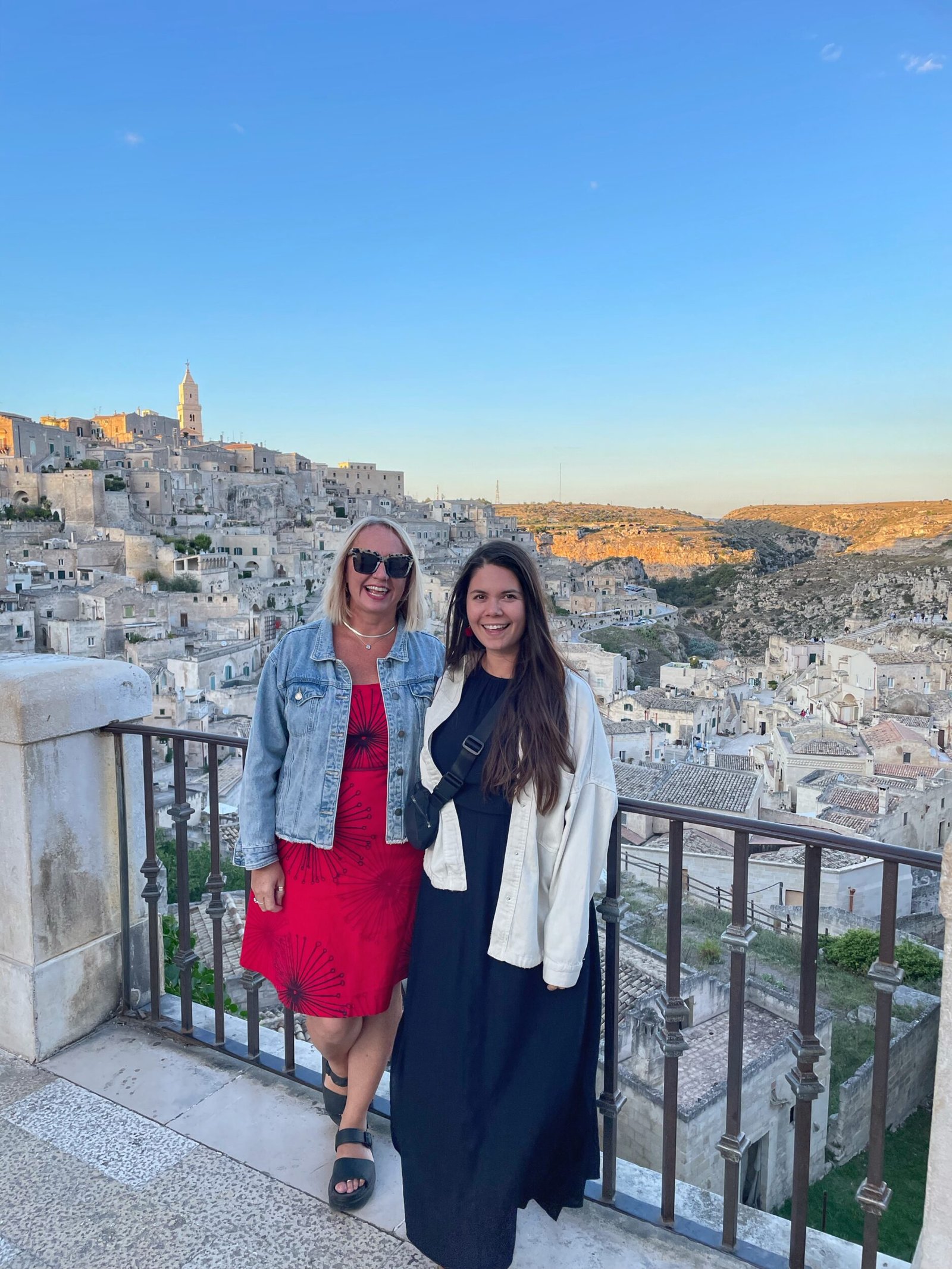 Custom Travel - Keri & Nicola - Worldly Girlies