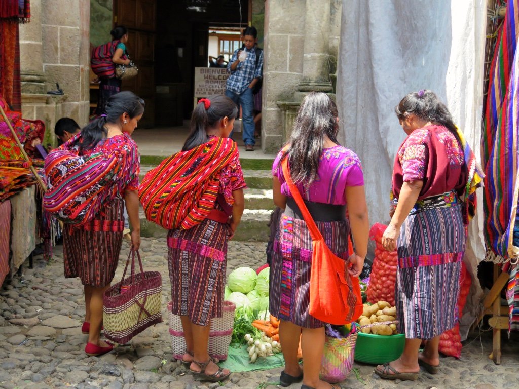 Guatemalan Women - Chichicastenango Market - Guatemala Tour