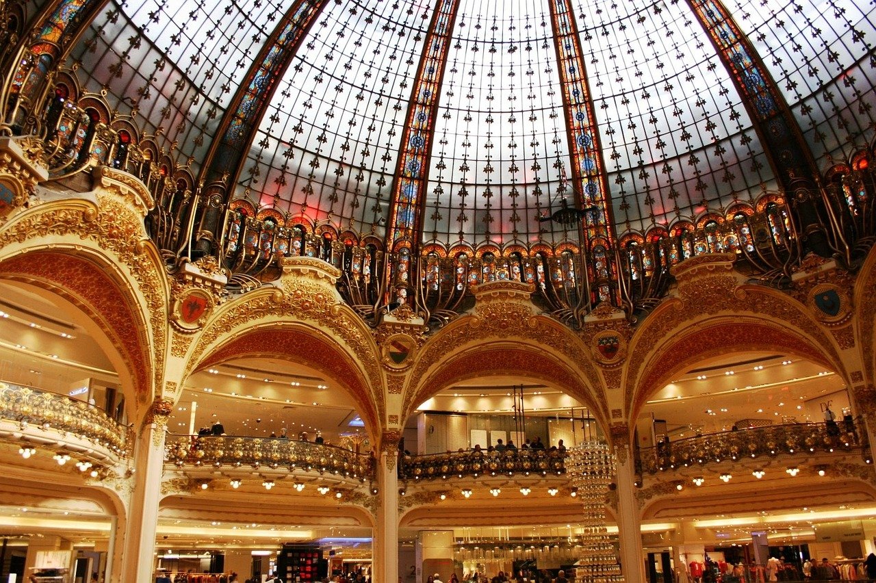 Stephanie McDonald Paris Shopping Adventure