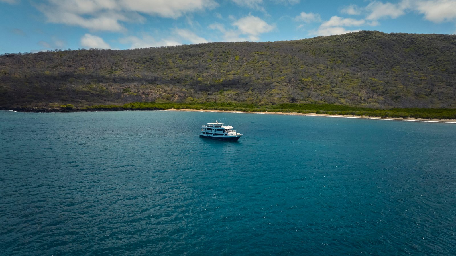 Monserrat Galapagos Cruise - First Class Galapagos Cruise