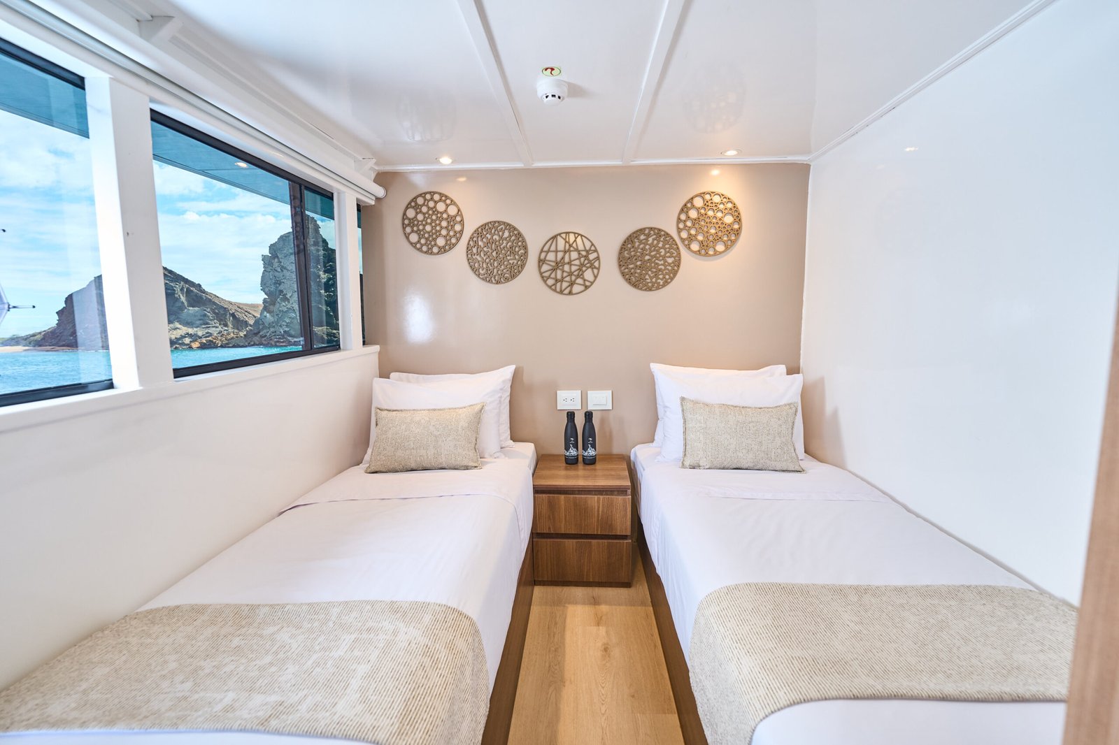 Monserrat Galapagos Cruise - First Class Galapagos Cruise