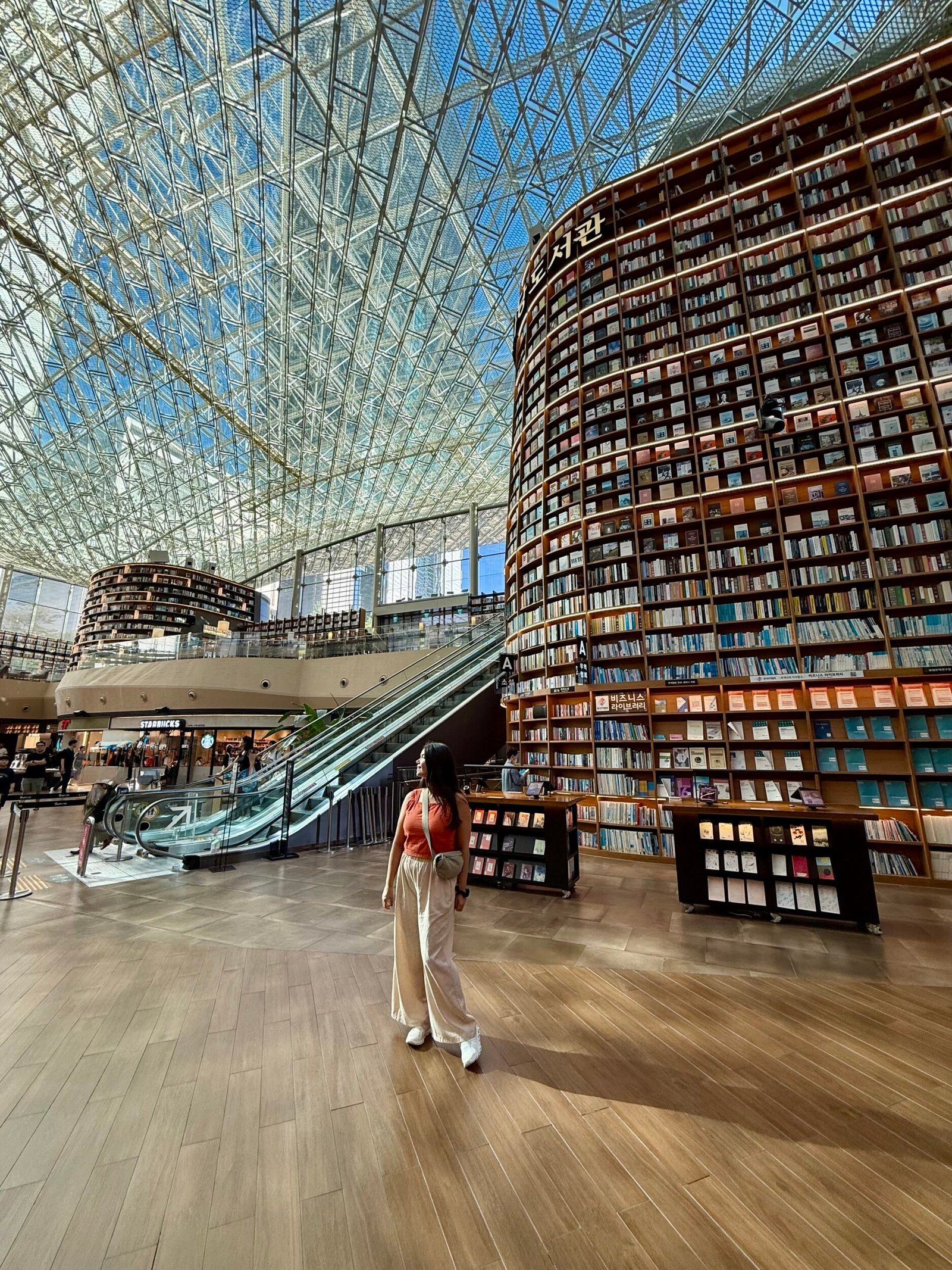 South Korea with Keri & Nicola